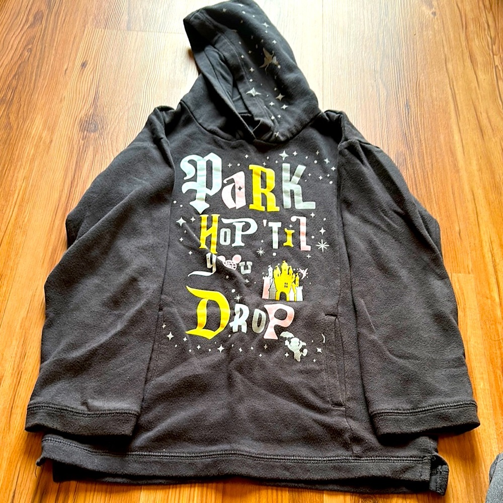 Disney Parks "Hot Till You Drop" Black Hoodie Girls Size‎ M